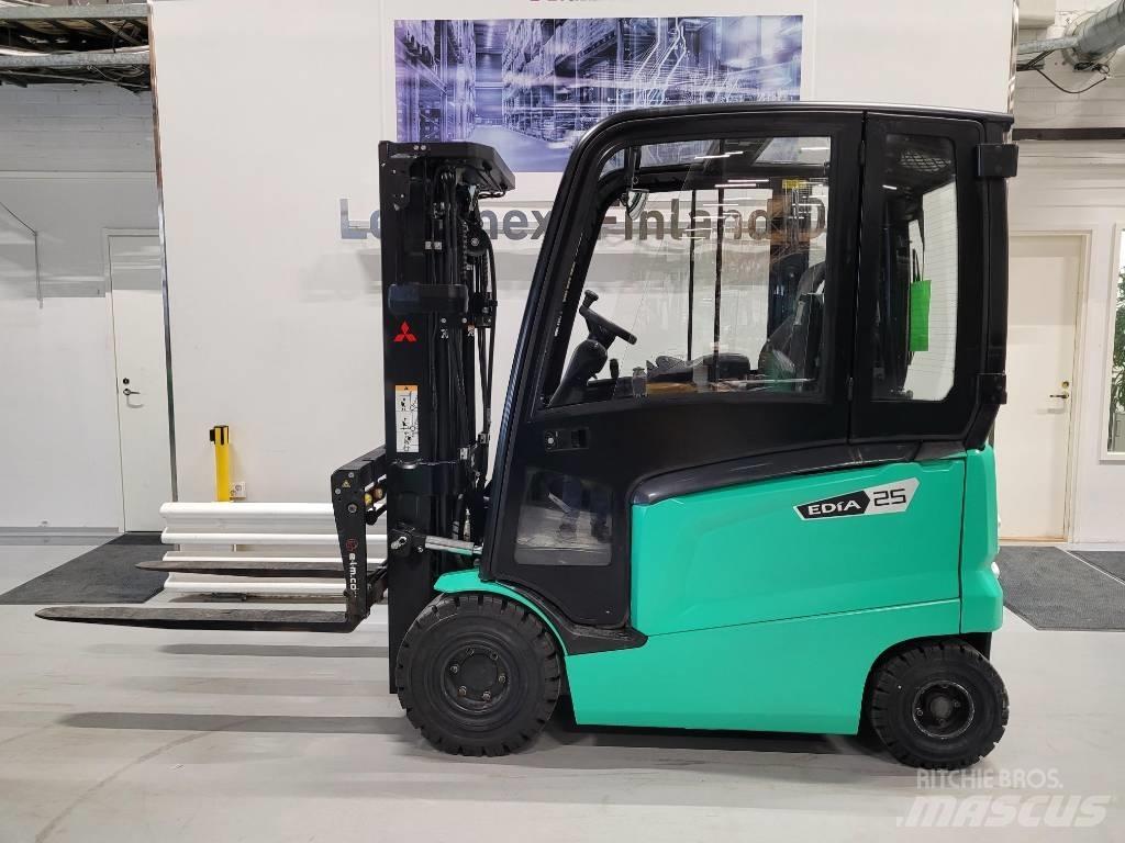 Mitsubishi FB 25 CN شاحنات ذات رافعات شوكية تعمل بالكهرباء