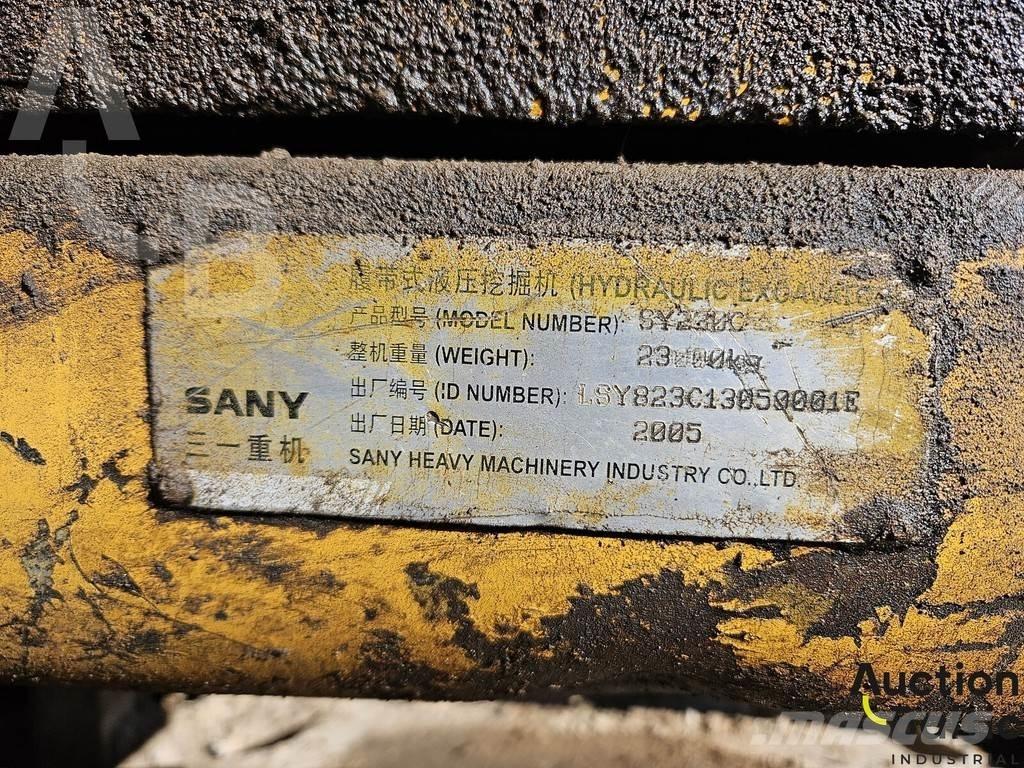 Sany SY 230 C حفارات زحافة
