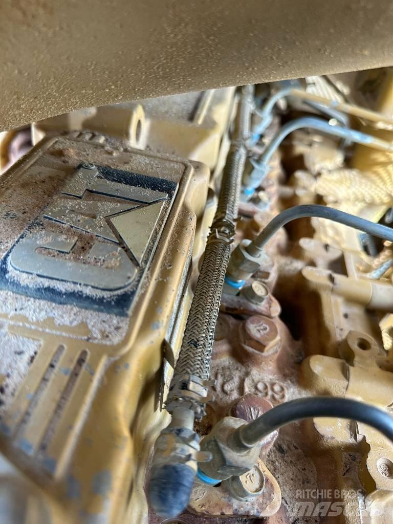 CAT D 5 G LGP بلدوزرات مجنزرة