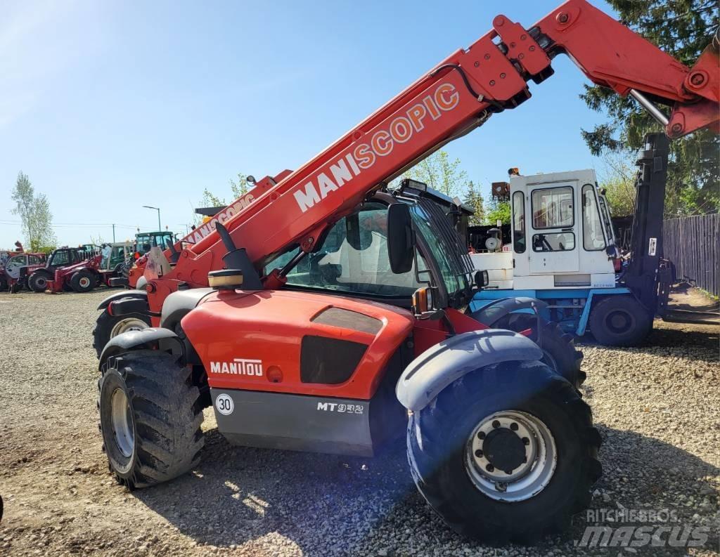 Manitou MT 932 مناولات متداخلة