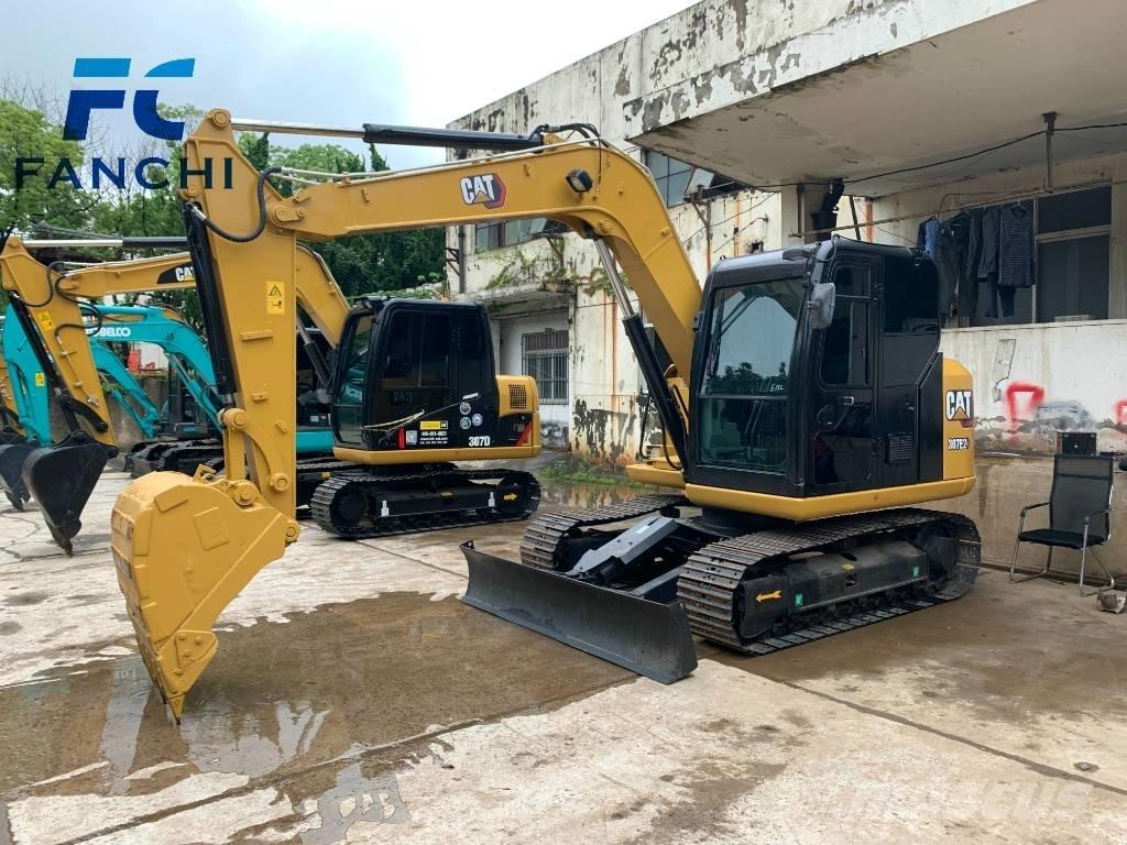 CAT 307 حفارات زحافة