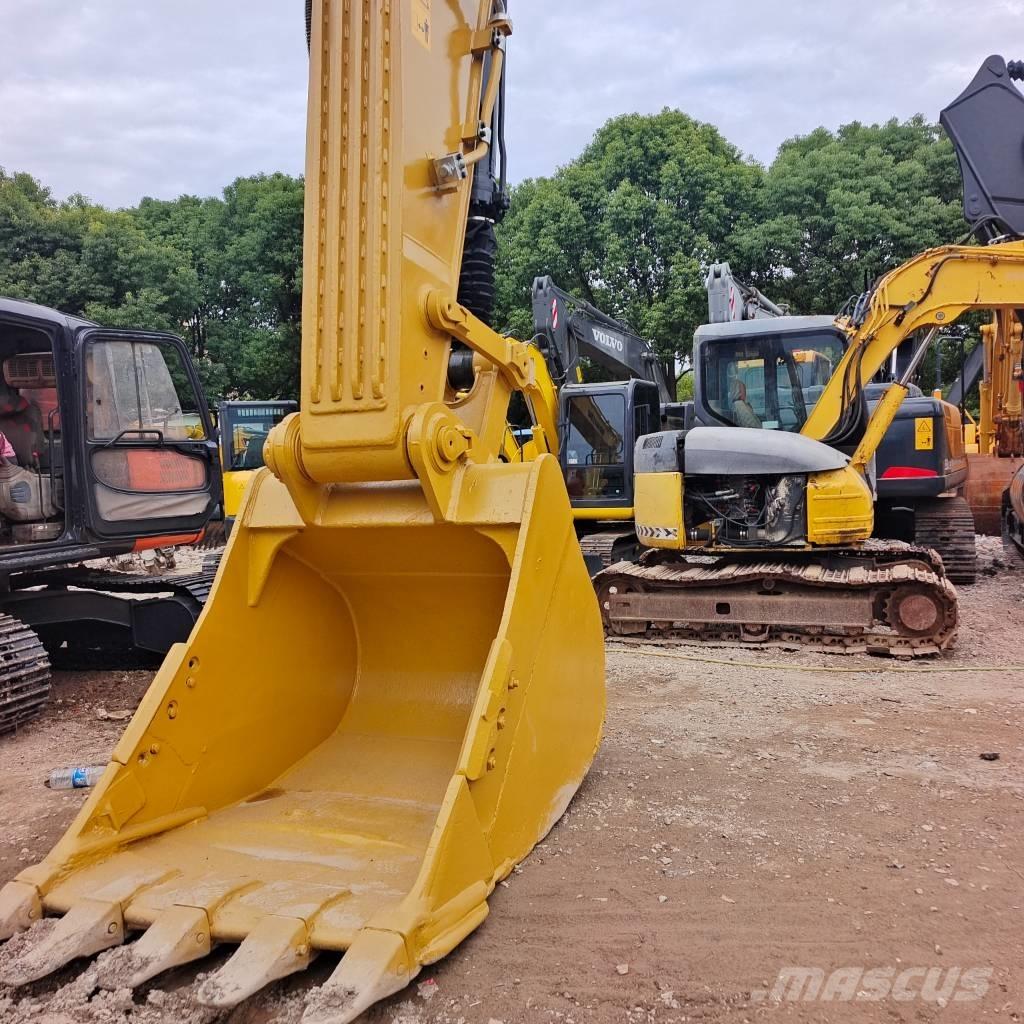 CAT 349 D حفارات زحافة