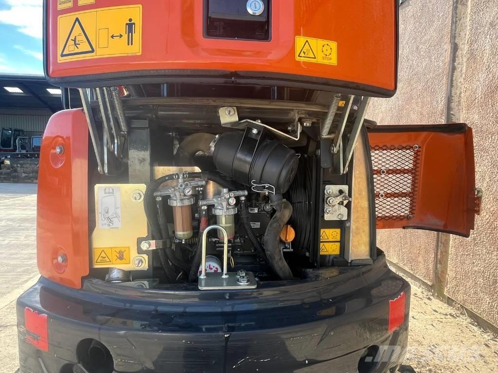 Hitachi ZX 19 U حفارات صغيرة أقل من 7 طن (حفارات صغيرة)