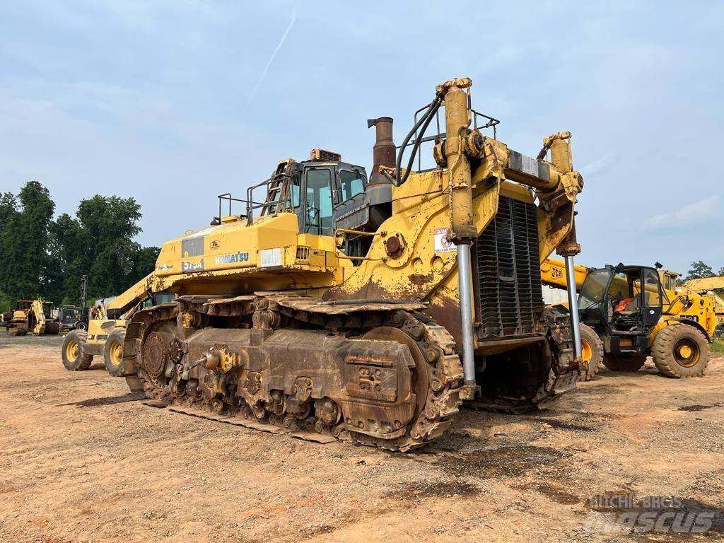 Komatsu D 575 A-3 بلدوزرات مجنزرة