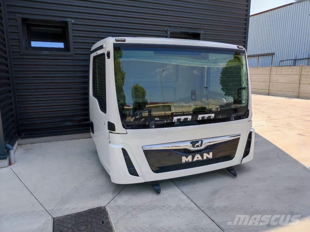 MAN DAY CAB كابينة والداخلية