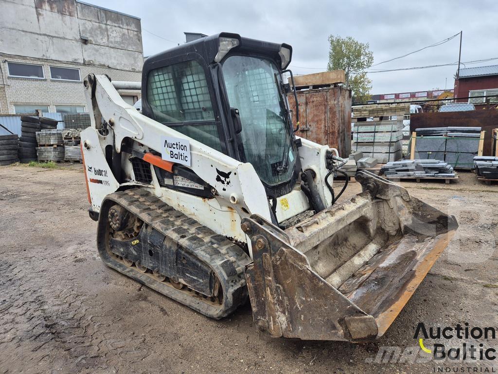 Bobcat T590 لوادر زحافة