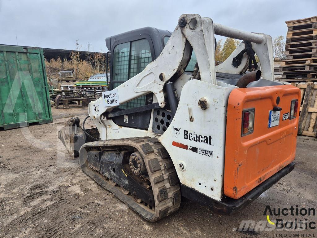 Bobcat T590 لوادر زحافة