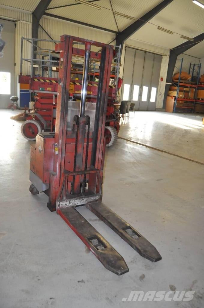 BT LGV1000 /  EL-TRUCK شاحنات ذات رافعات شوكية تعمل بالكهرباء