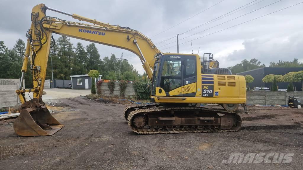 Komatsu PC210 LCi‑10 حفارات زحافة