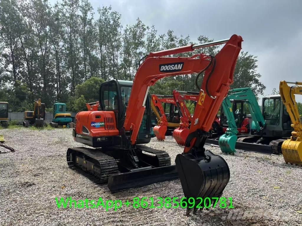 Doosan DX 60 حفارات صغيرة أقل من 7 طن (حفارات صغيرة)