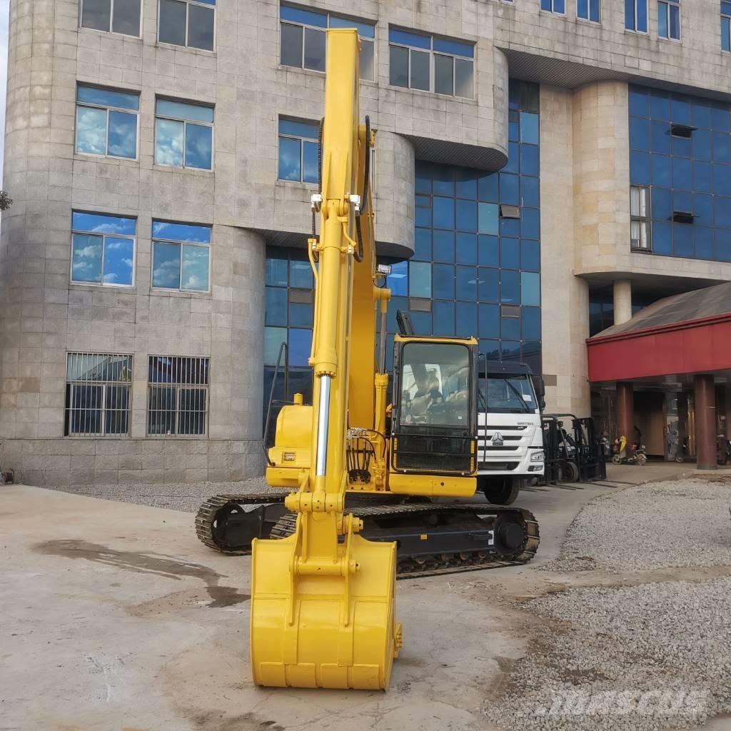 Komatsu PC 130 حفارات زحافة