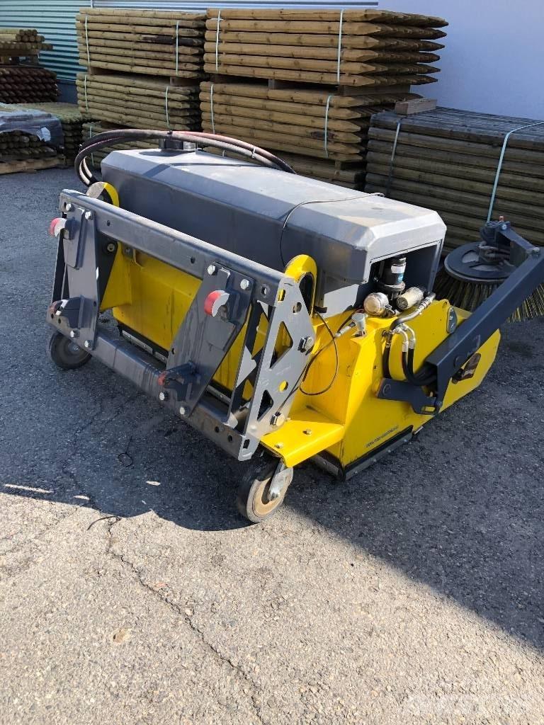 Vama EHK/A 1600 ماكينات الطرق والجليد الأخرى