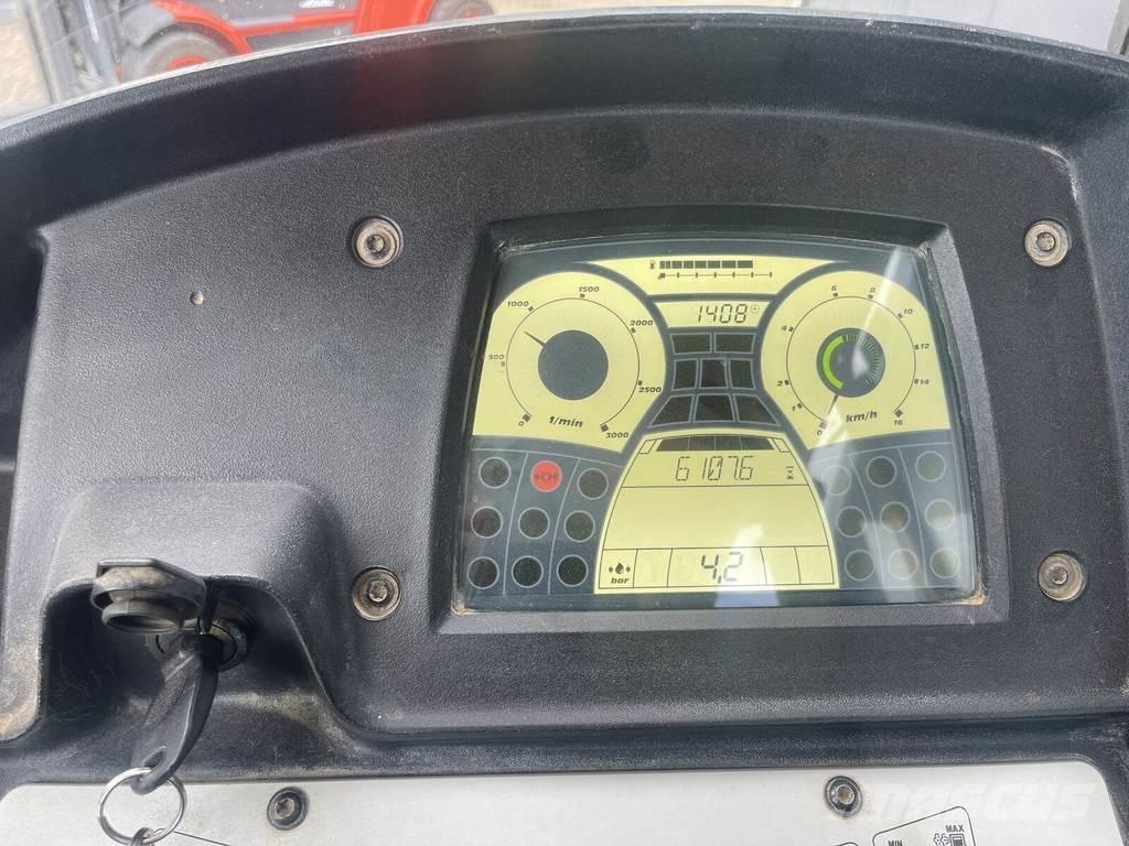 Bomag Bw 213 مداحل ذات إطارات هوائية