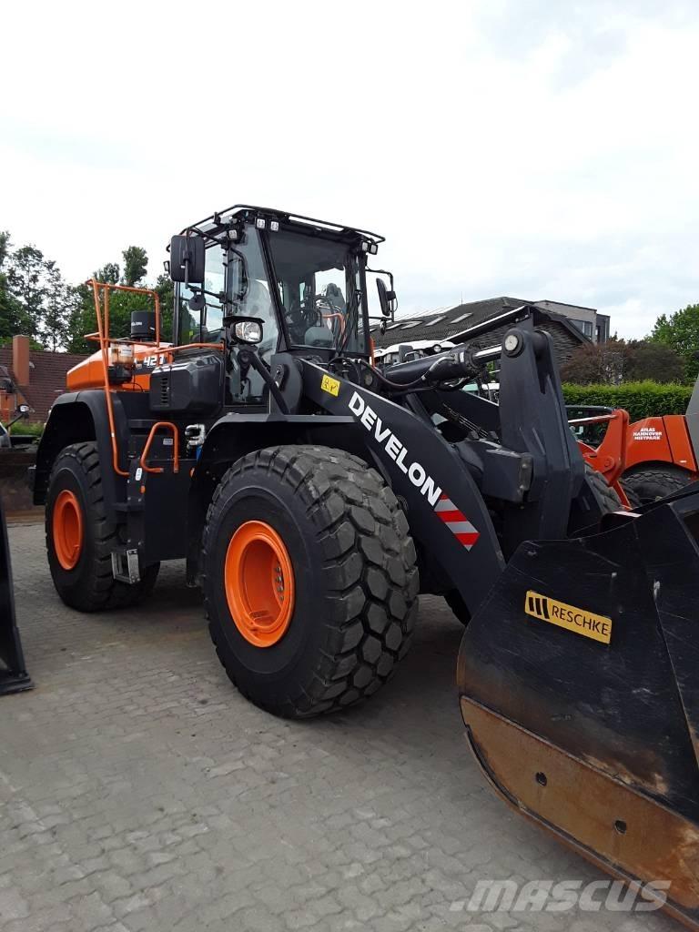 Doosan DL 420-7 لوادر بعجل