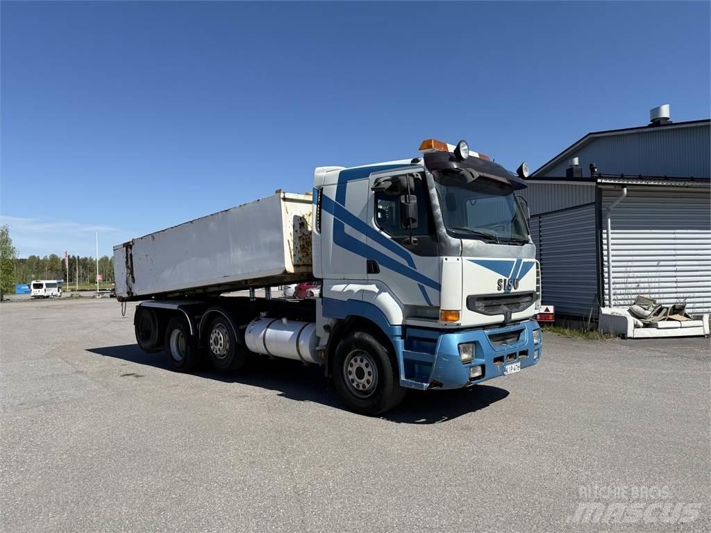 Sisu E12M 8x2 شاحنات قلابة