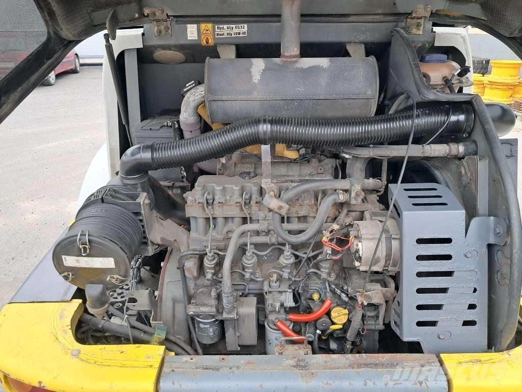 Kramer-allrad 480 لوادر بعجل