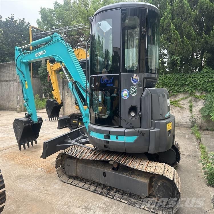 Kobelco SK 55 حفارات صغيرة أقل من 7 طن (حفارات صغيرة)