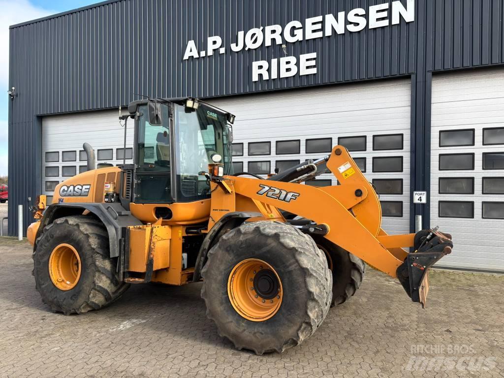 Case IH 721 F 721 F لوادر متعددة الأغراض