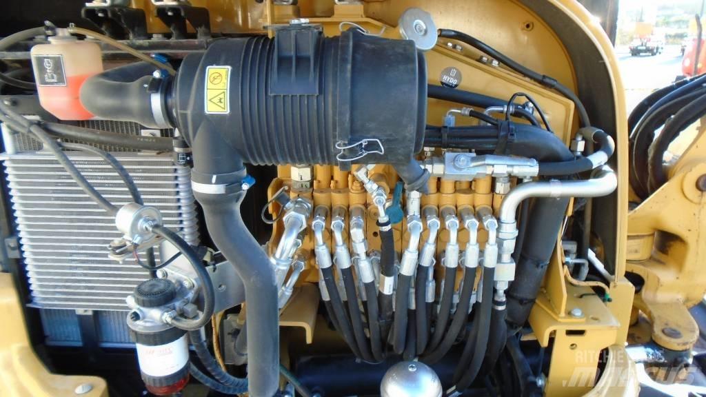 CAT 303.5 E CR حفارات صغيرة أقل من 7 طن (حفارات صغيرة)