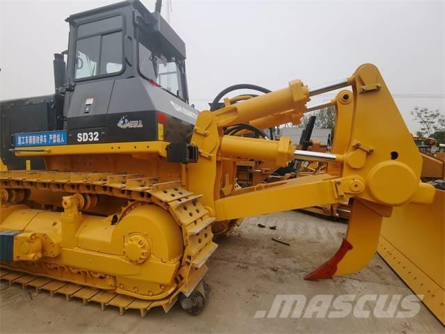 Shantui SD 22 بلدوزرات مجنزرة