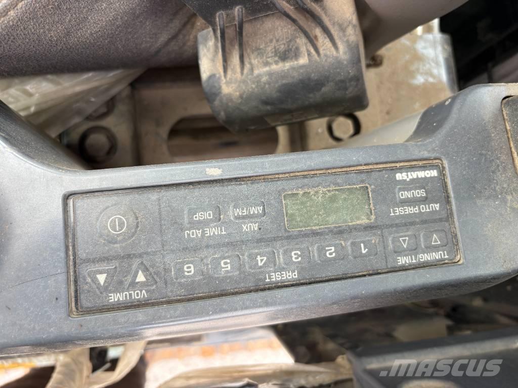 Komatsu PC210LC-10 حفارات زحافة