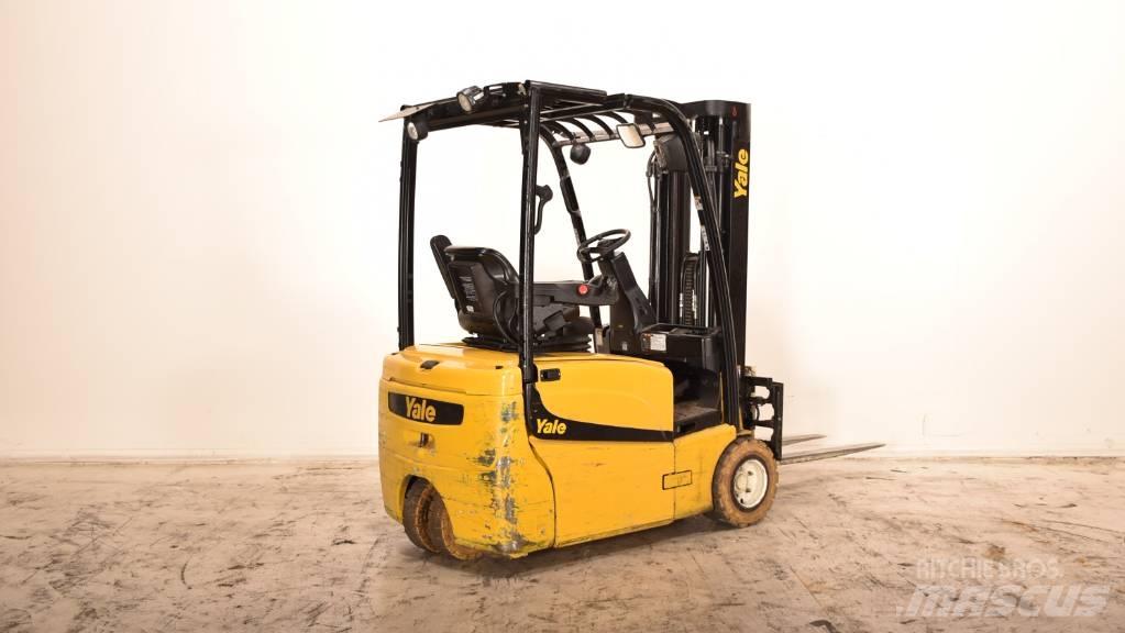 Yale ERP 18 VT شاحنات ذات رافعات شوكية تعمل بالكهرباء