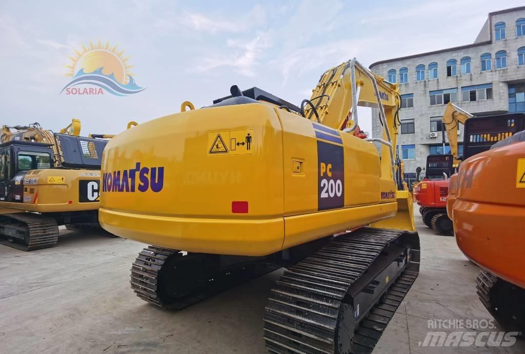 Komatsu PC 200-7 حفارات زحافة