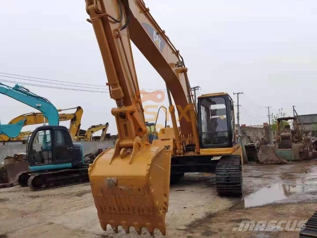 CAT 320 B حفارات زحافة