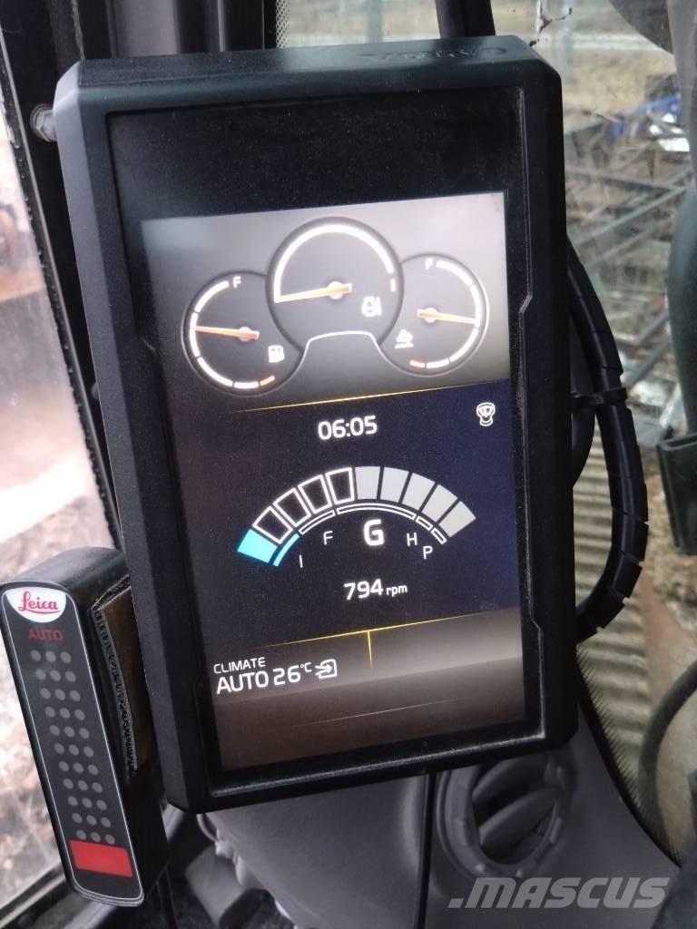 Volvo EC 300el حفارات زحافة