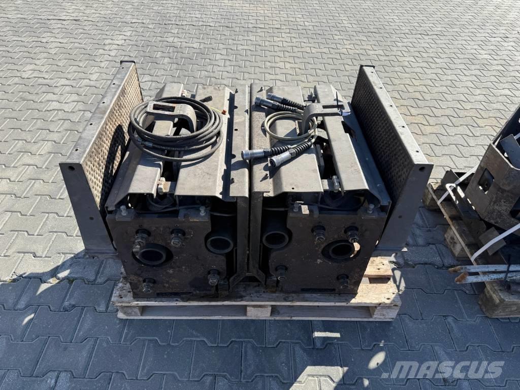 Volvo 6820 D / 7820 D معدات السفلتة