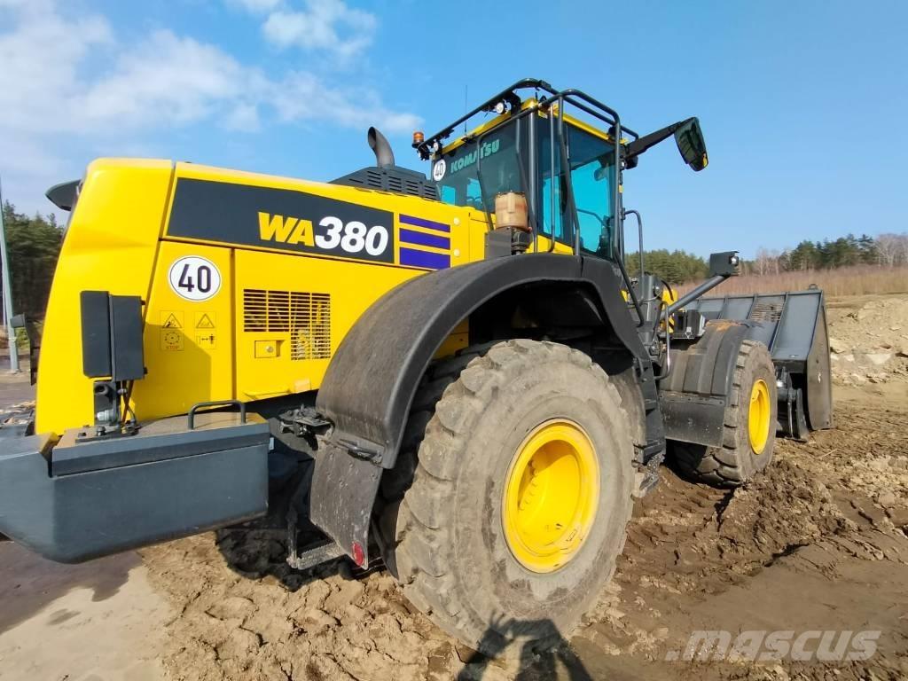 Komatsu WA 380-8 لوادر بعجل