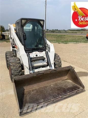 Bobcat S 300 لوادر انزلاقية التوجيه