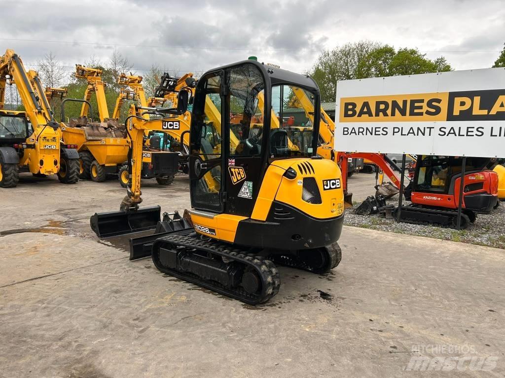 JCB 8026 CTS حفارات صغيرة أقل من 7 طن (حفارات صغيرة)