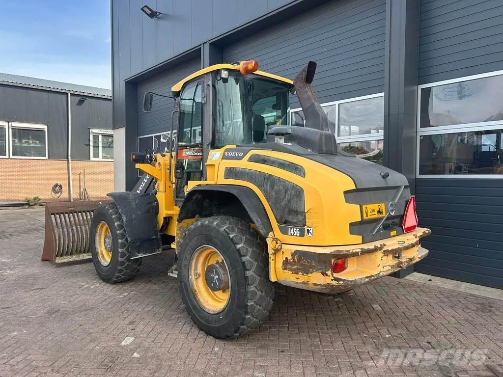 Volvo L45G لوادر بعجل
