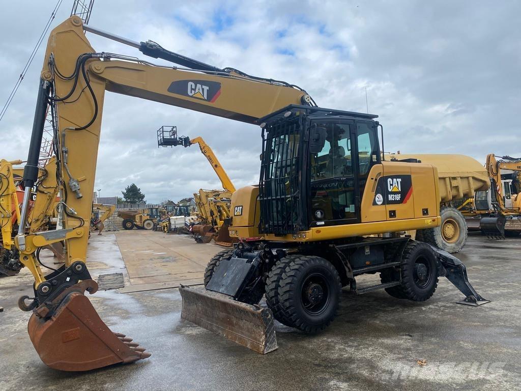 CAT M316F NVT حفارات بعجل