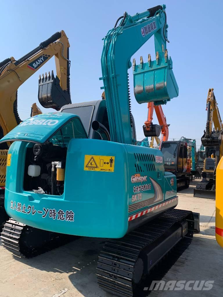 Kobelco SK 75 حفارات زحافة