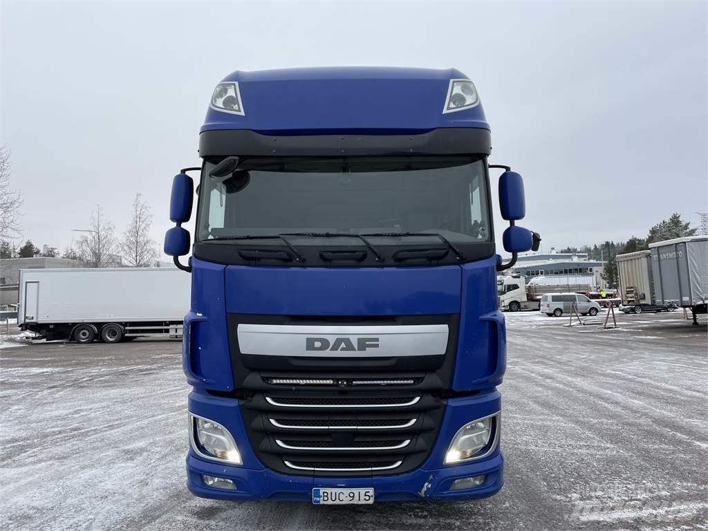 DAF XF510 6x2 شاحنات الرافعات الخطافية