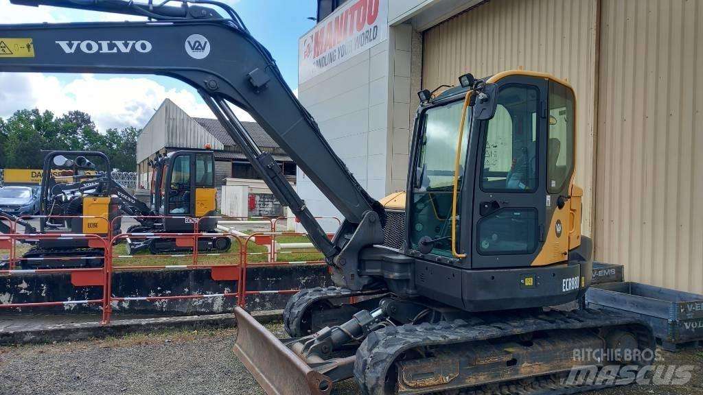 Volvo ECR 88 D حفارات زحافة