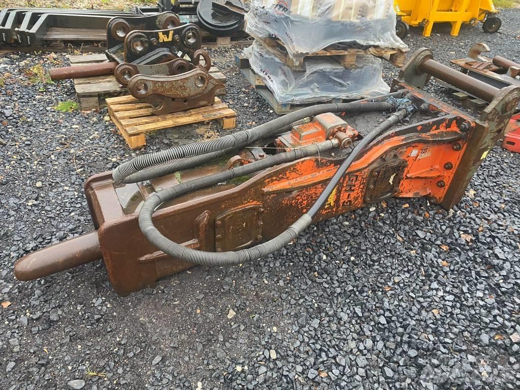 Komatsu PC 290 حفارات زحافة
