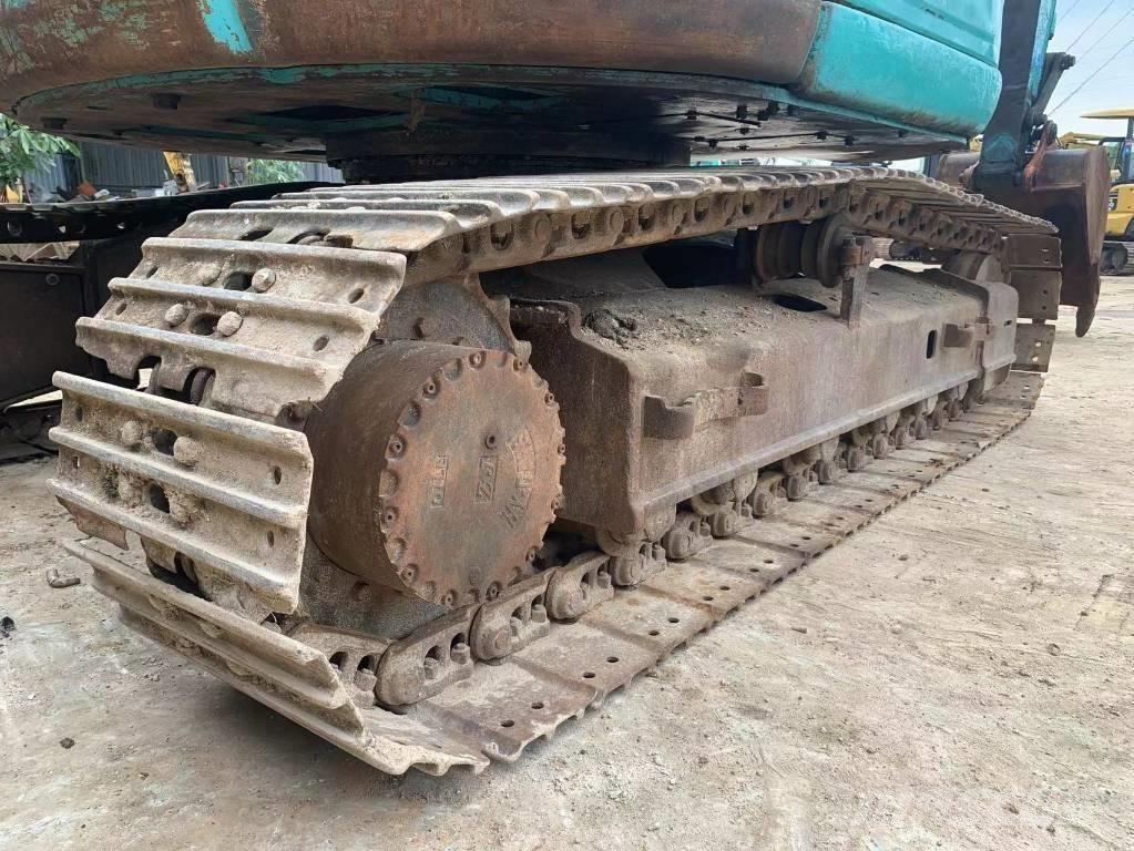 Kobelco SK 135 حفارات زحافة