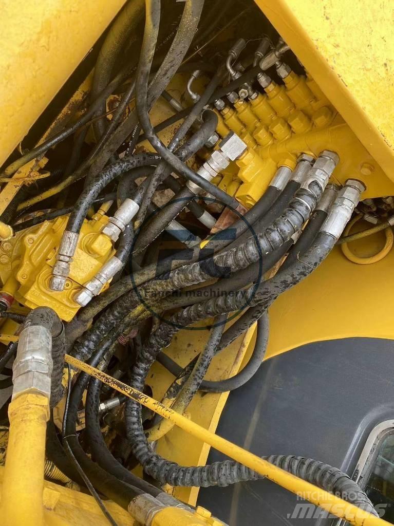 Komatsu PC 120-6 حفارات زحافة