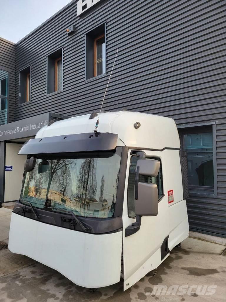 Renault Euro 6 كابينة والداخلية