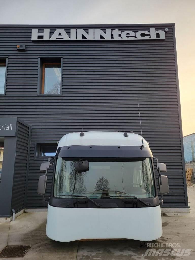 Renault T model كابينة والداخلية