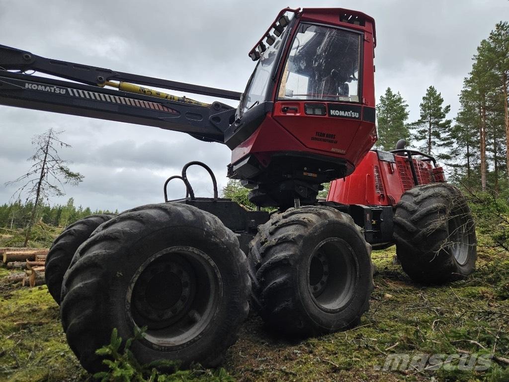 Komatsu 911.5 حصادات