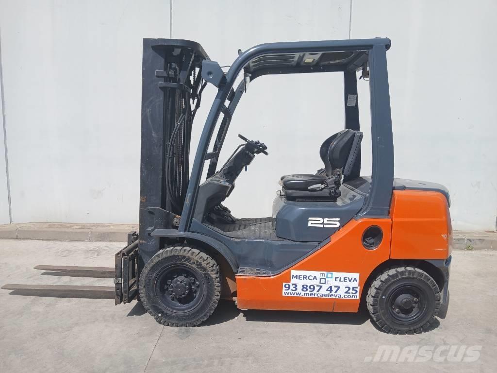 Toyota 02-8FDF25 شاحنات الديزل