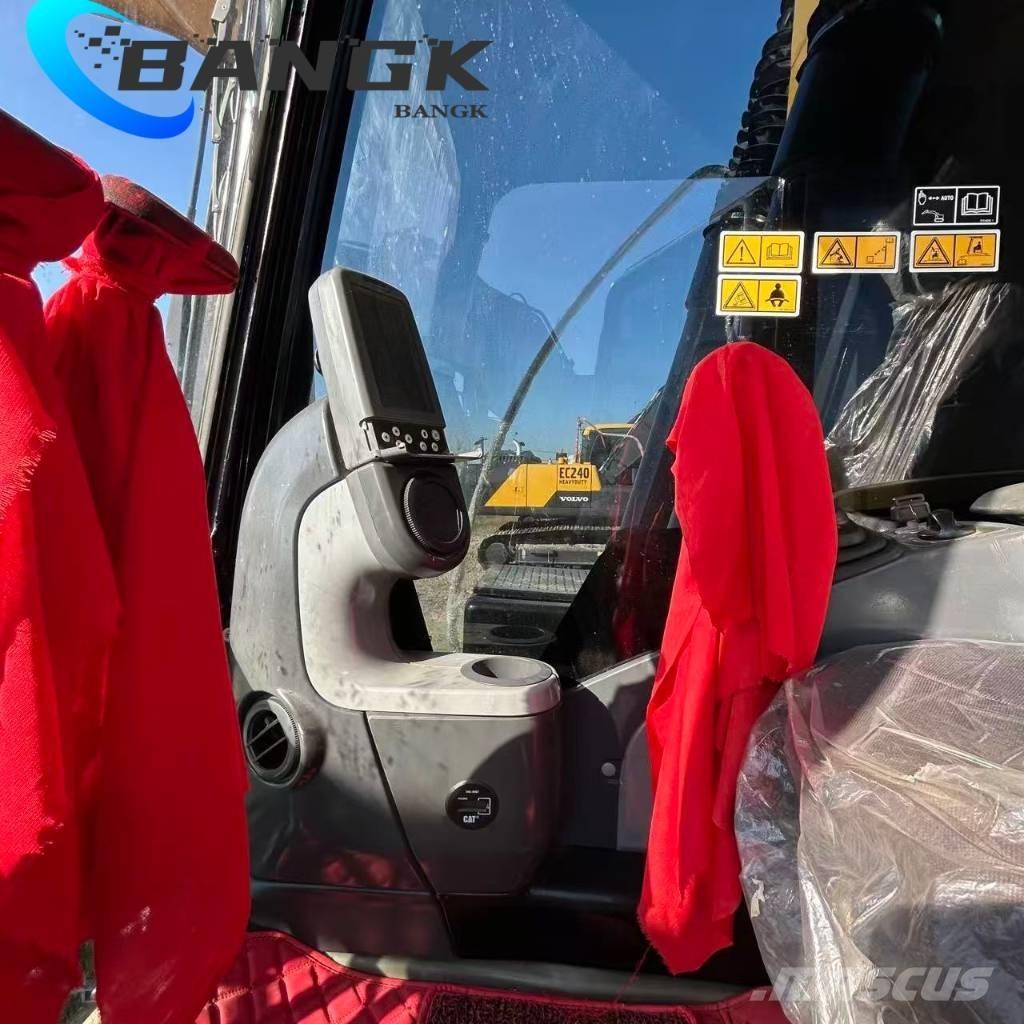 CAT 312D2 حفارات زحافة