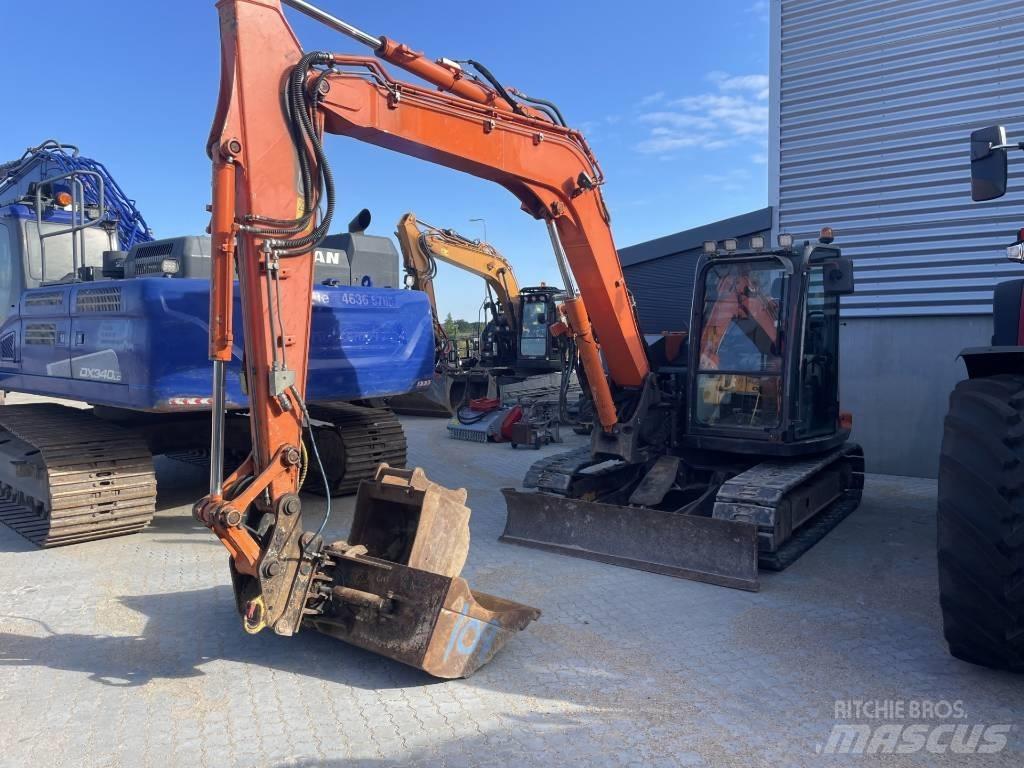 Hitachi ZX 85 US B حفارات وسط 7 طن - 12 طن