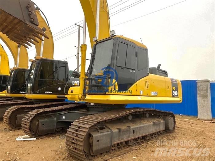 Komatsu PC 300-7 حفارات زحافة