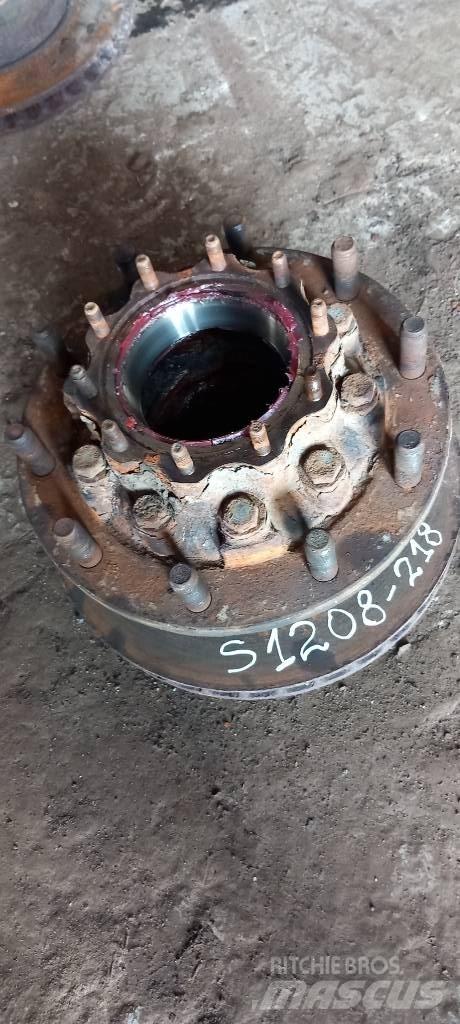 Scania 94 D.   1382884 محور العجلة