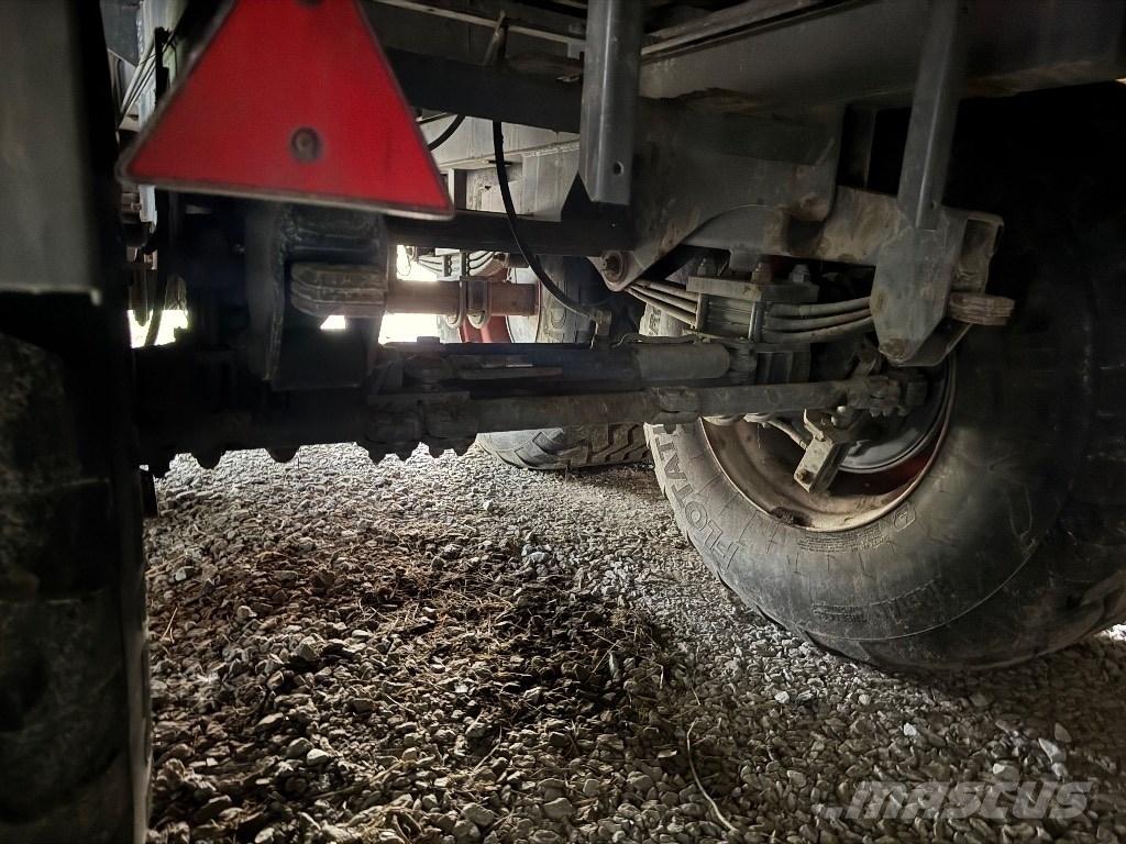 CLAAS Quantum 5800 P مقطورات ذاتية التحميل
